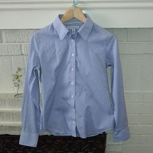 2/$18🛍️ Striped Fitted Shirt